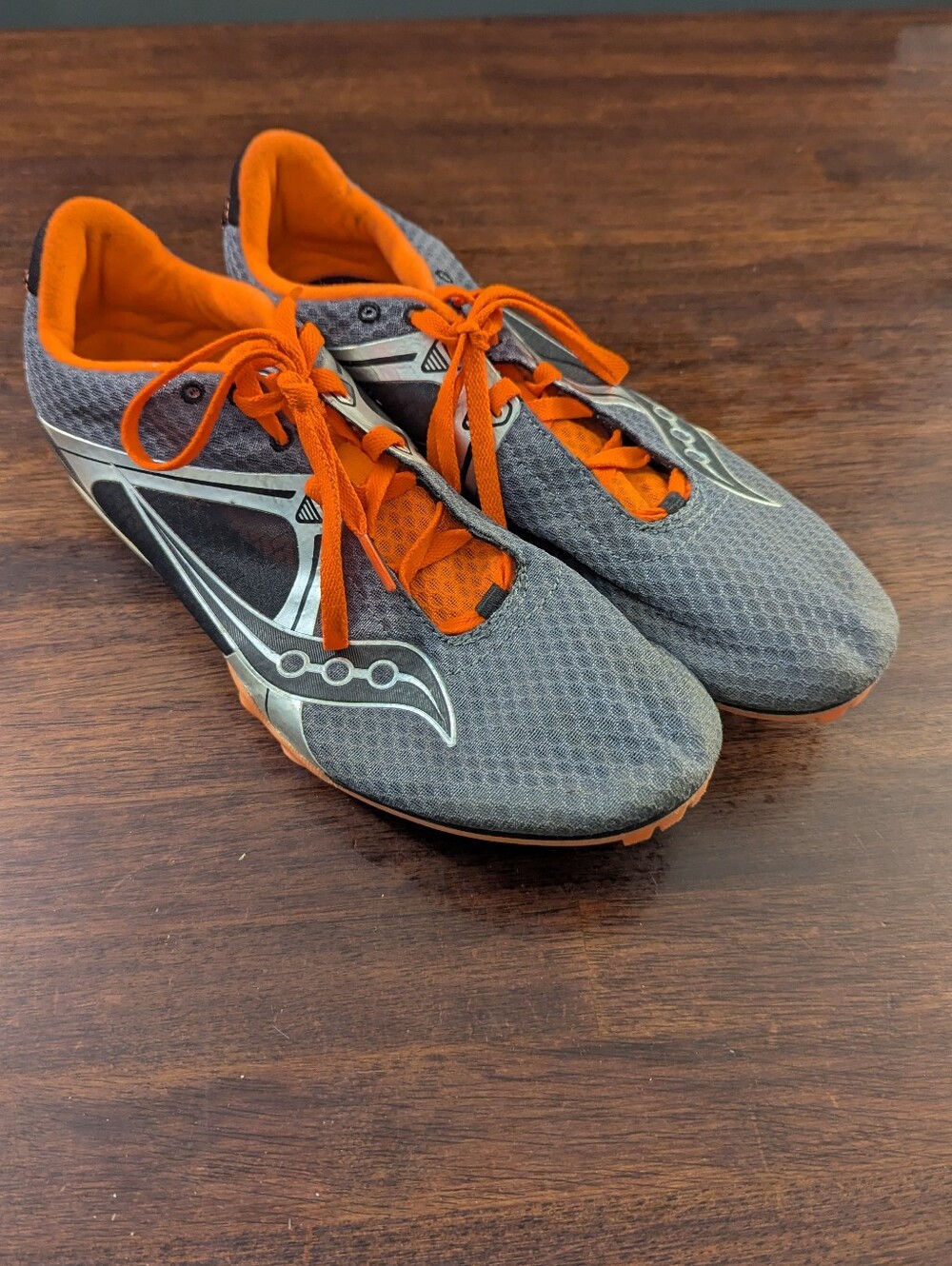Saucony Velocity 5 Running Spikes Men's Size 11.5